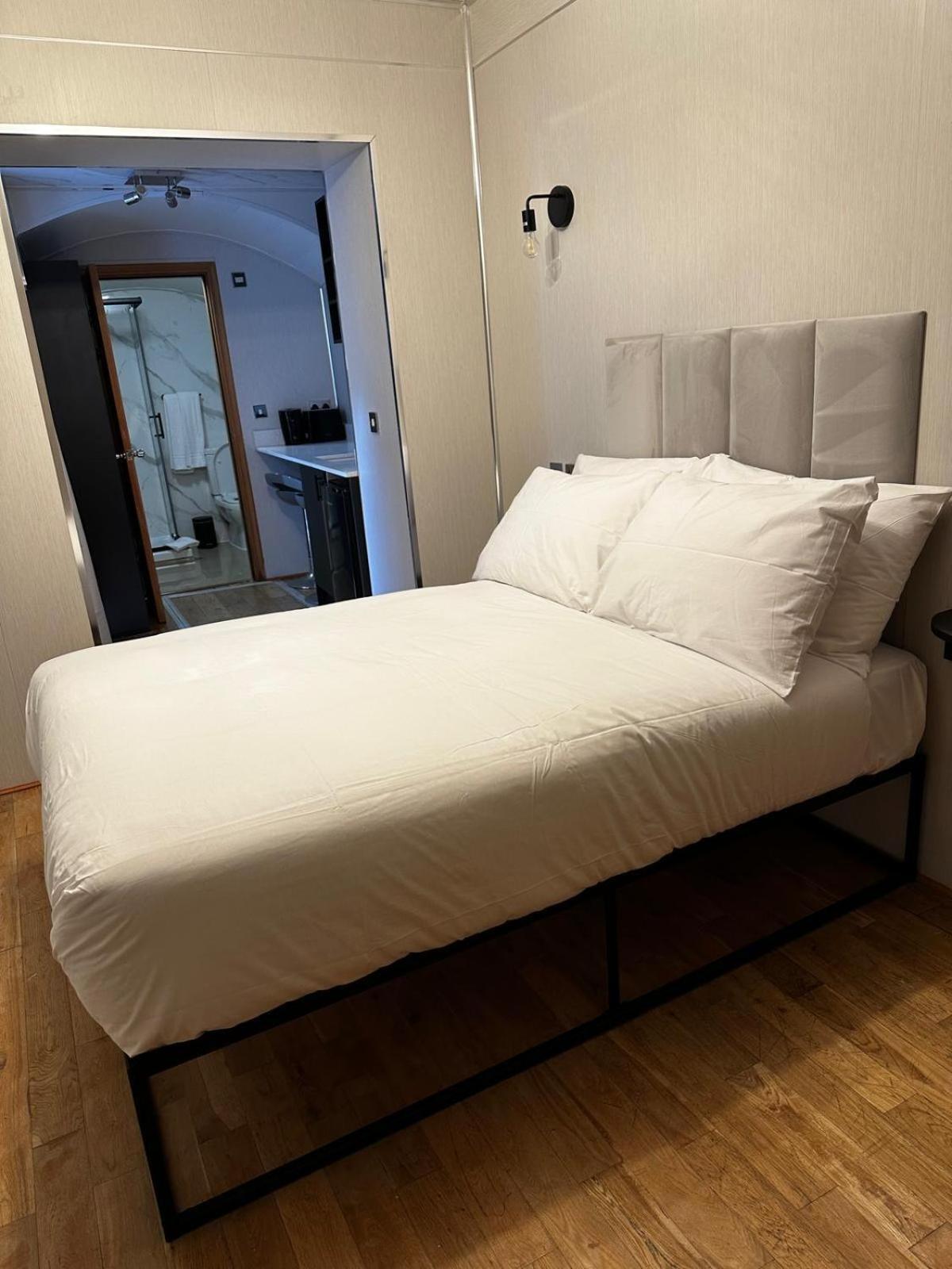 Fb1-Spacious Basement Studio Flat Fits 2- Near Hyde Park Londra Exterior foto